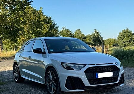 Audi A1 40 TFSI S tronic S line Sportback S line