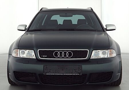 Audi RS4 2.7 quattro UNIKAT 800 PS