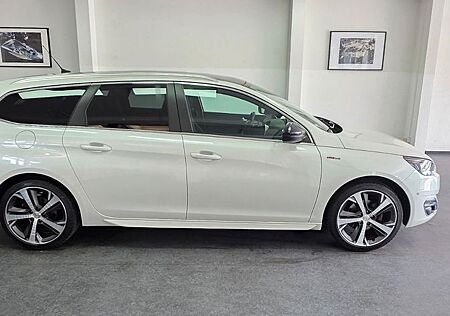 Peugeot 308 GT-Line Aut Panorama Kamera TÜV 08/2027
