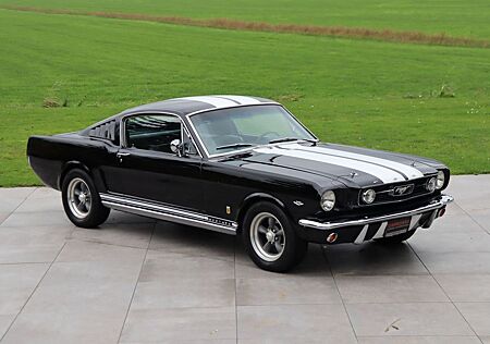 Ford Mustang Fastback