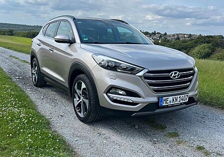 Hyundai Tucson 1.6 T-GDI Prem.4WD*AHK*Leder*Pano*SHZ