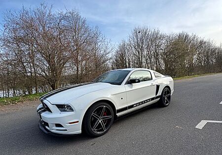 Ford Mustang 3.7 Automatik Benzin/LPG