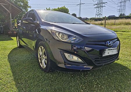 Hyundai i30 1.4 Intro Edition Intro Edition