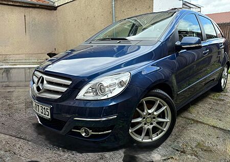 Mercedes-Benz B 200 -Autotronic*Navi*Climatronic*Park-Assiste