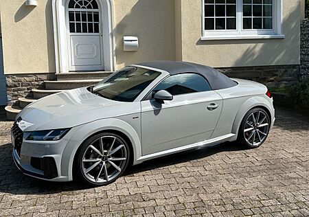 Audi TT Roadster quattro Porsche Farbe Kreide