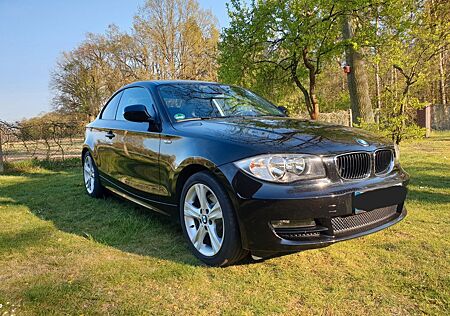 BMW 120i Coupé -