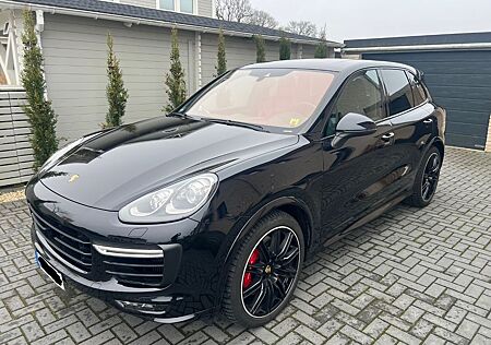 Porsche Cayenne GTS mit Approved / Garantie