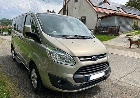 Ford Tourneo Custom