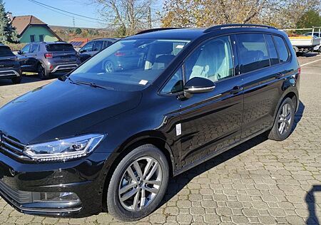 VW Touran Volkswagen 1.5 TSI DSG Comfort+7Sitze+StandH+AHK