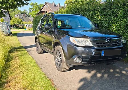 Subaru Forester 2.0X Gas, Allrad, Leder, Klima, Navi