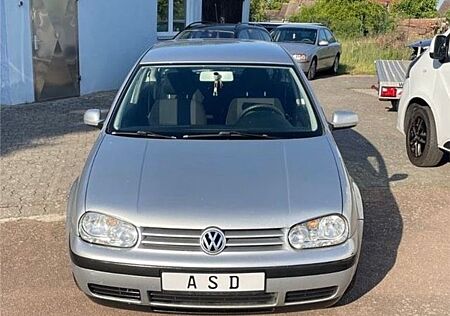 VW Golf Volkswagen 1.4 Basis