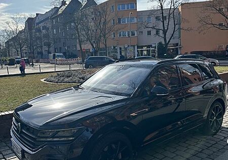 VW Touareg Volkswagen 3.0 V6 R-Hybrid 4MOTION Vollausstatt.