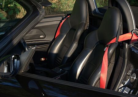 Porsche Boxster 2.7 - Leder, Carbon, tiefer, rote Gurte