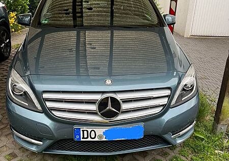 Mercedes-Benz B 200 BlueEFFICIENCY -