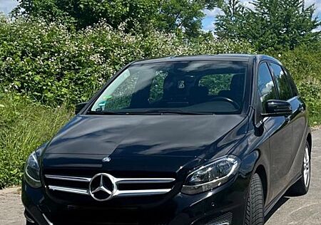 Mercedes-Benz B 180 Urban Line