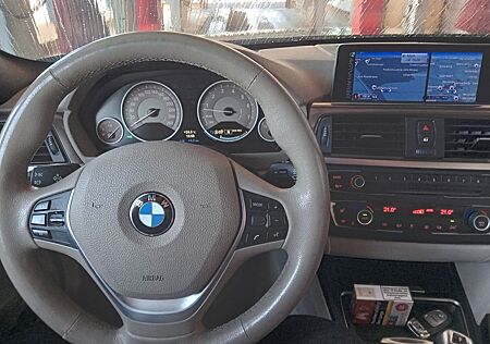 BMW 335i xDrive Modern Line Modern Line