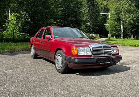 Mercedes-Benz 230 W124 230E
