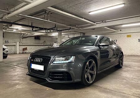 Audi RS5 4.2 FSI S tronic quattro