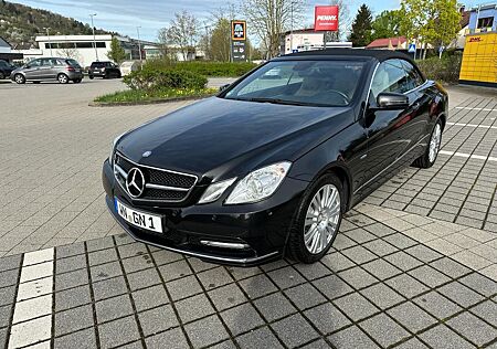 Mercedes-Benz E 200 E -Klasse Cabrio neuer Motor 30.000km