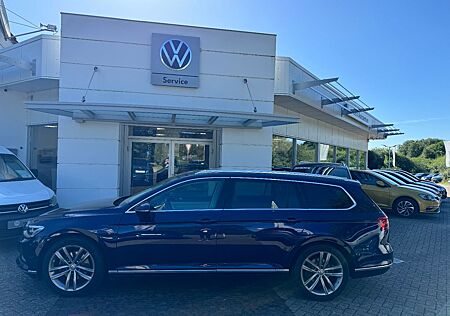 VW Passat Variant Volkswagen 2.0 TDI DSG 4M Highline AHK STHZ