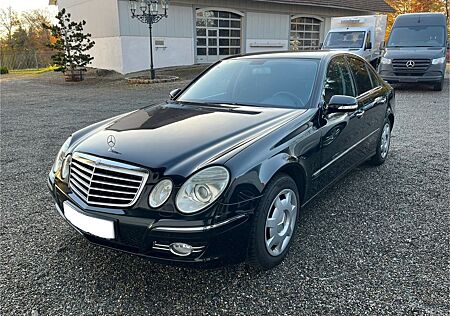 Mercedes-Benz E 220 gebraucht kaufen Mercedes-Benz E 220 CDI Lim. Avantgarde TEMPOMAT SHZ
