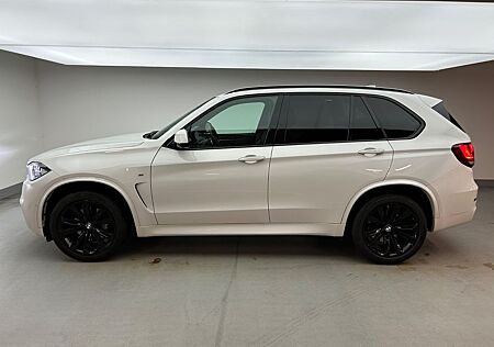 BMW X5 xDrive40d - M-Sport LED,AHK,HarmanKardon,Pano