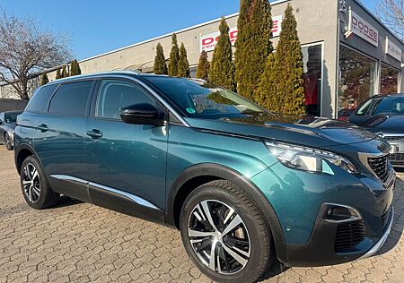 Peugeot 5008 130 Allure SHZ/LED
