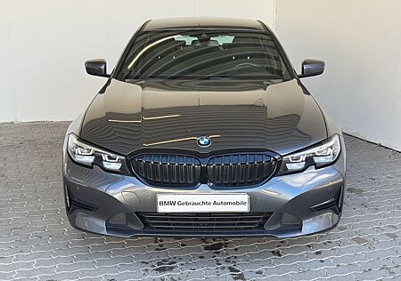 BMW 318iA Lim. Advantage ParkAss.Tempo.SHZ.DuLa.DAB
