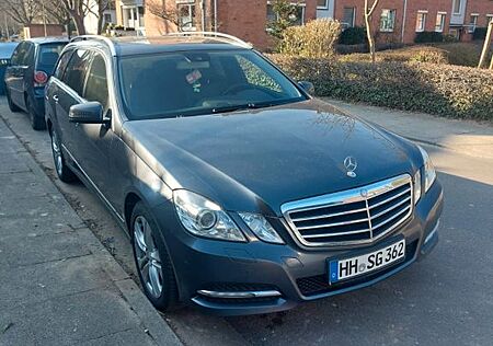 Mercedes-Benz E 200 CGI T BlueEFFICIENCY AVANTGARDE AVANTGARDE