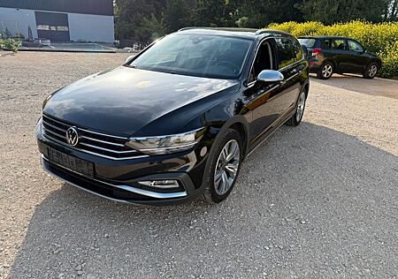 VW Passat Alltrack Volkswagen 2.0 TDI 4MOTION (EZ 12/20)