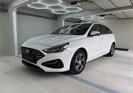 Hyundai i30 Kombi 1.6 CRDi Automatik - 3x - Garantie