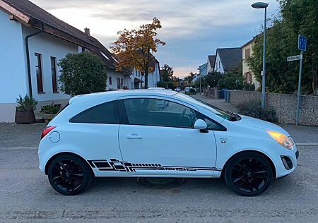 Opel Corsa 1.4 Color Edition Color Edition