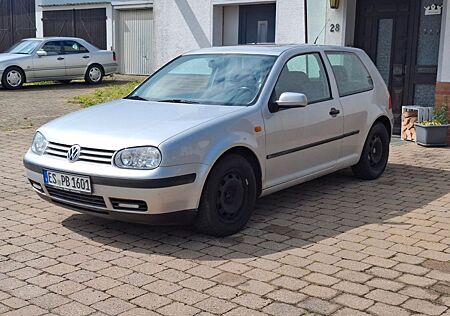 VW Golf Volkswagen 1.4 Basis