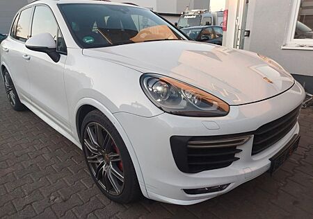 Porsche Cayenne GTS / 1.Hand