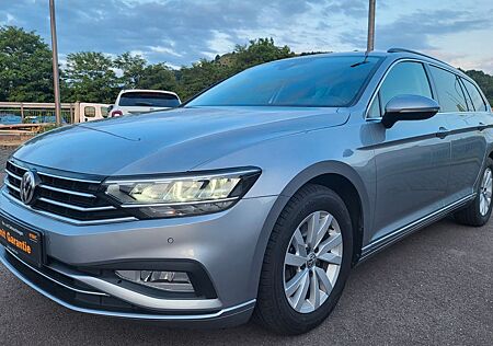 VW Passat Variant Volkswagen Passat Business 2.0TDI*DSG*ACC*AHK*LED*1HAND