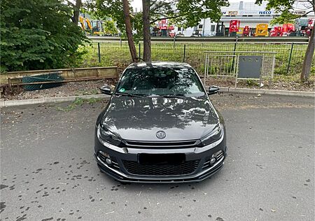 VW Scirocco Volkswagen 2.0 TSI DSG Standard