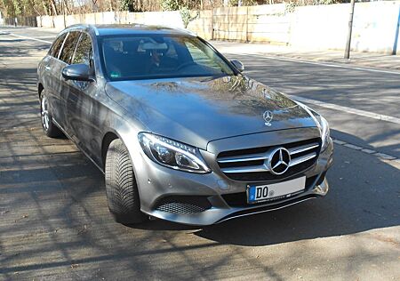 Mercedes-Benz C 180 d T -