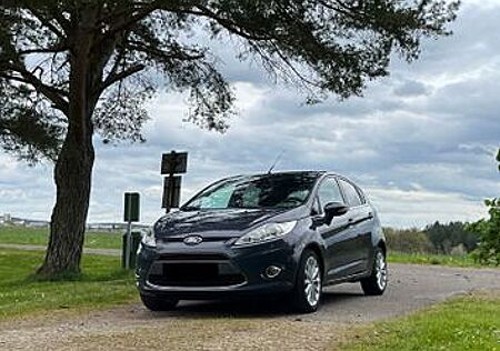 Ford Fiesta Titanium, Tüv neu, Inspektion neu