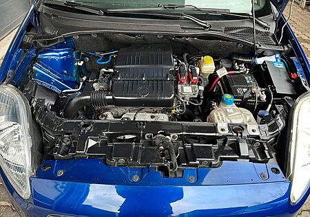 Fiat Grande Punto 1.4 8V TÜV Neu