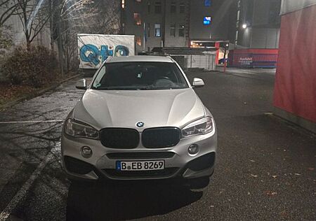 BMW X6 xDrive40d -M pakiet