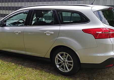 Ford Focus 1,0 EcoBoost 92kW Business Turnier