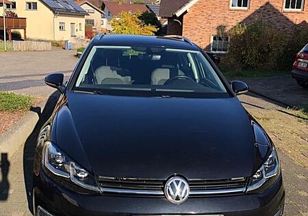 VW Golf Volkswagen 1.4 TSI 92kW BMT Comfortline Variant Co...