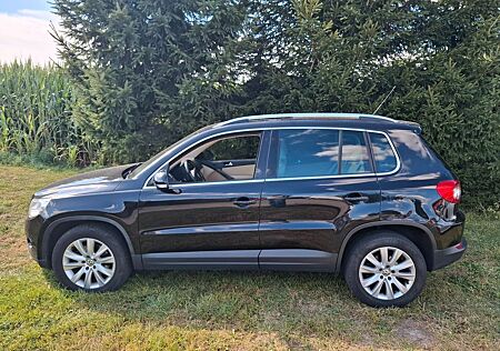 VW Tiguan Volkswagen Sport & Style 4Motion Leder AHK Panorama