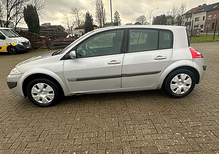 Renault Megane II Lim. 5-trg. Avantage *TÜV BIS 02-2027*