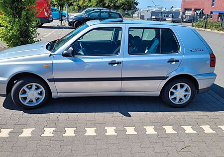 VW Golf Volkswagen 1.6 CL Europe CL Europe