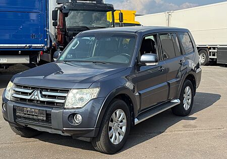 Mitsubishi Pajero 3.2 DI-D Inform