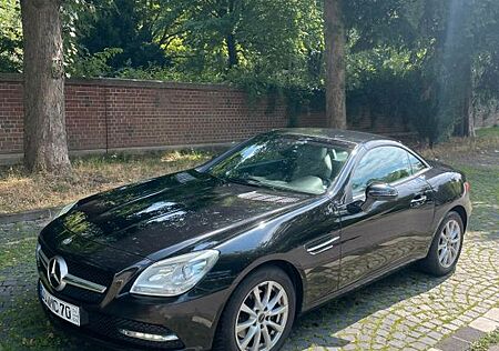Mercedes-Benz SLK 200 -