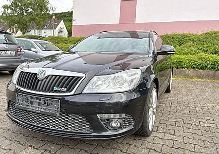 Skoda Octavia Combi 2.0 TFSI DSG RS RS