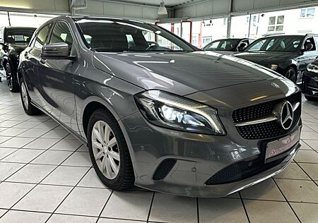 Mercedes-Benz A 180 BlueEfficiency STYLE PANORAMA NAVI LED AHK