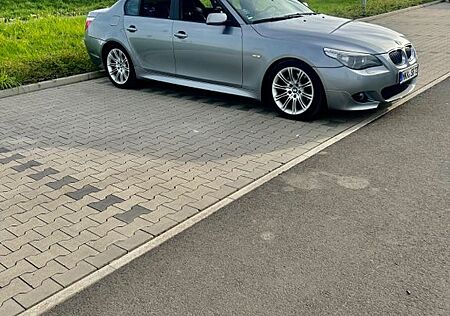 BMW 525i